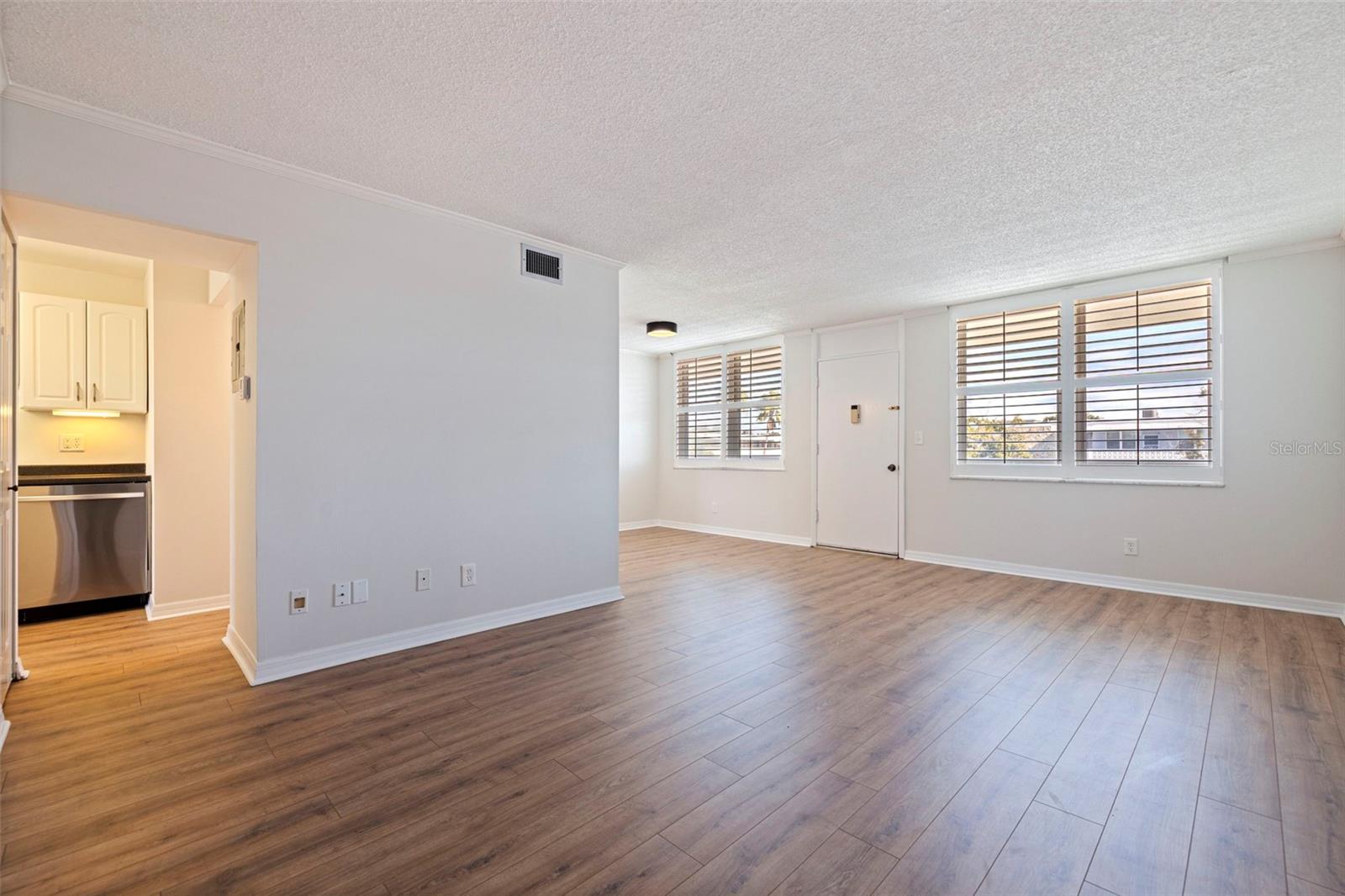 WINSTON PARK NORTHEAST - Residential