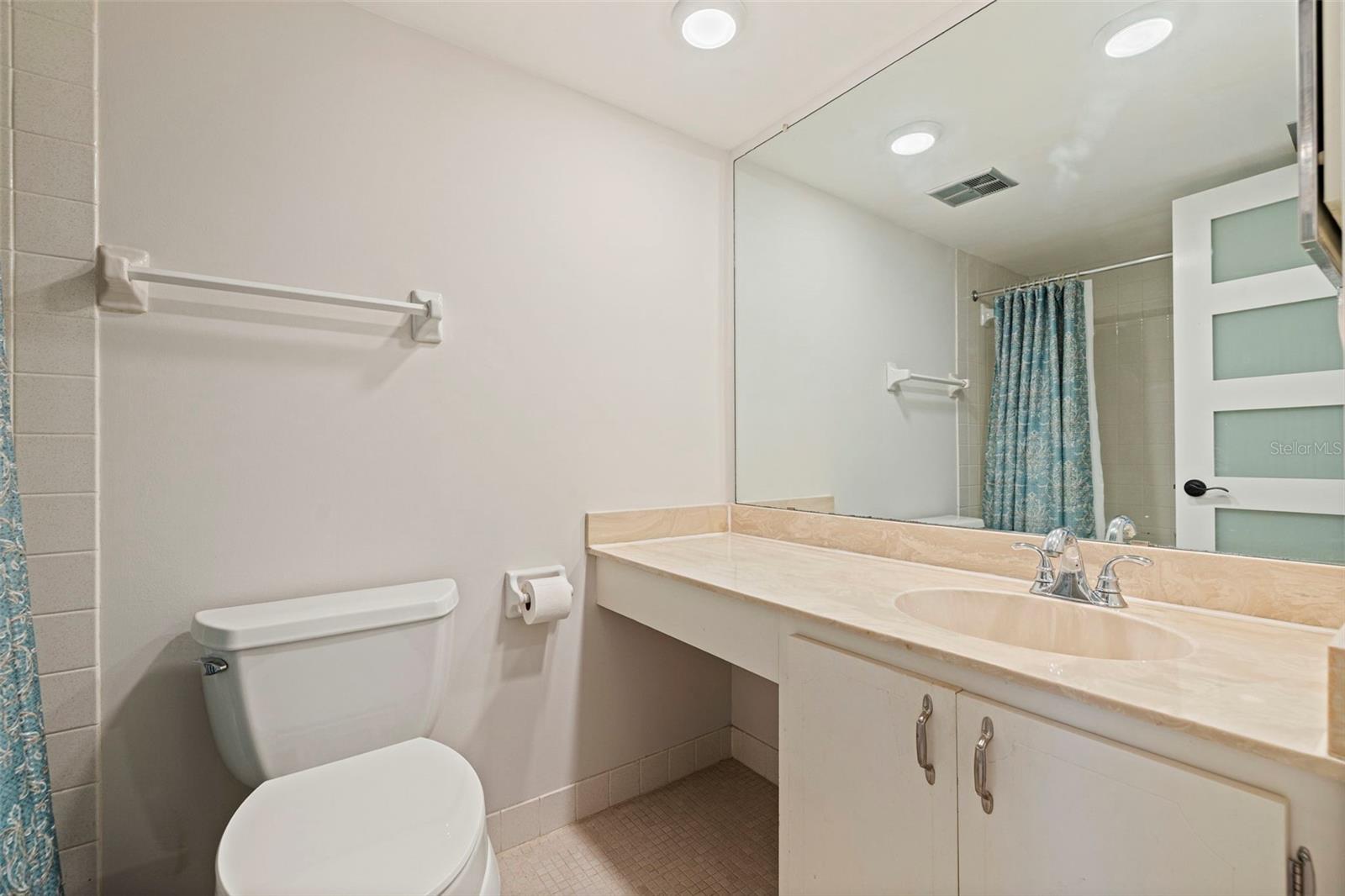 WINSTON PARK NORTHEAST - Residential