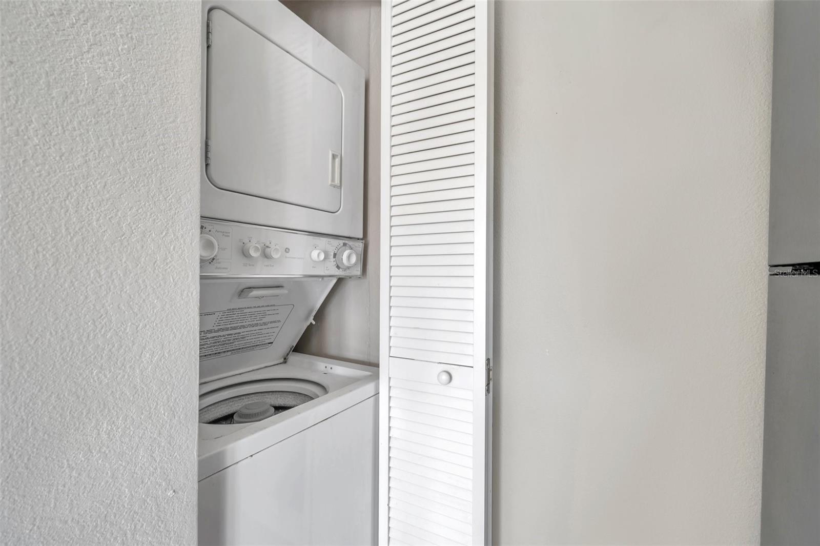 WATERSIDE AT COQUINA KEY SOUTH - Residential