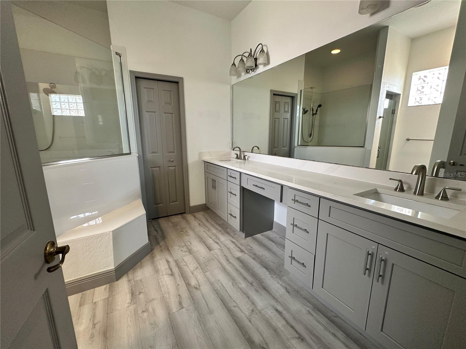 MT OLIVE SHORES NORTH ADD 04 - Residential