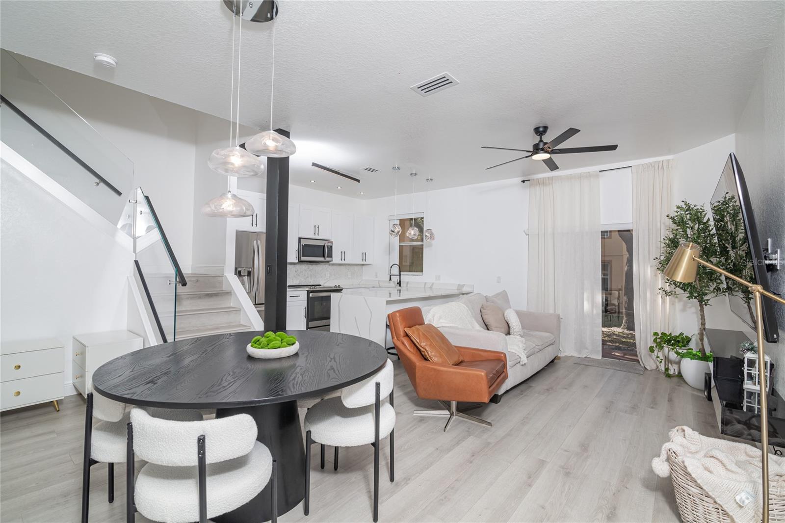 REGAL PALMS AT HIGHLAND RESERVE PH 04 - Residential