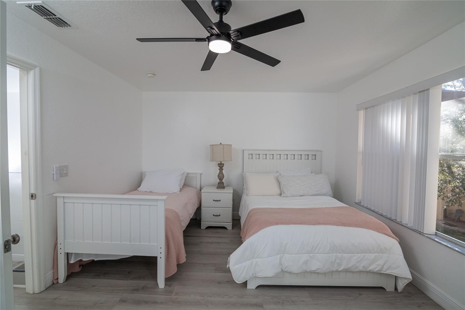 REGAL PALMS AT HIGHLAND RESERVE PH 04 - Residential