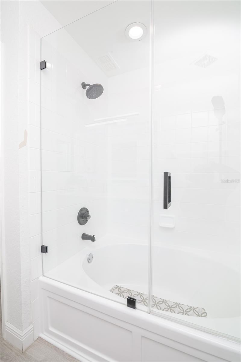 REGAL PALMS AT HIGHLAND RESERVE PH 04 - Residential