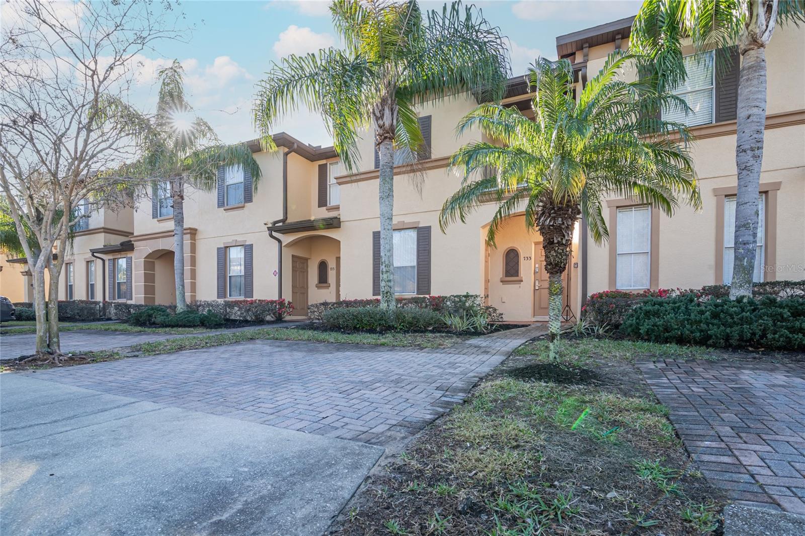 REGAL PALMS AT HIGHLAND RESERVE PH 04 - Residential