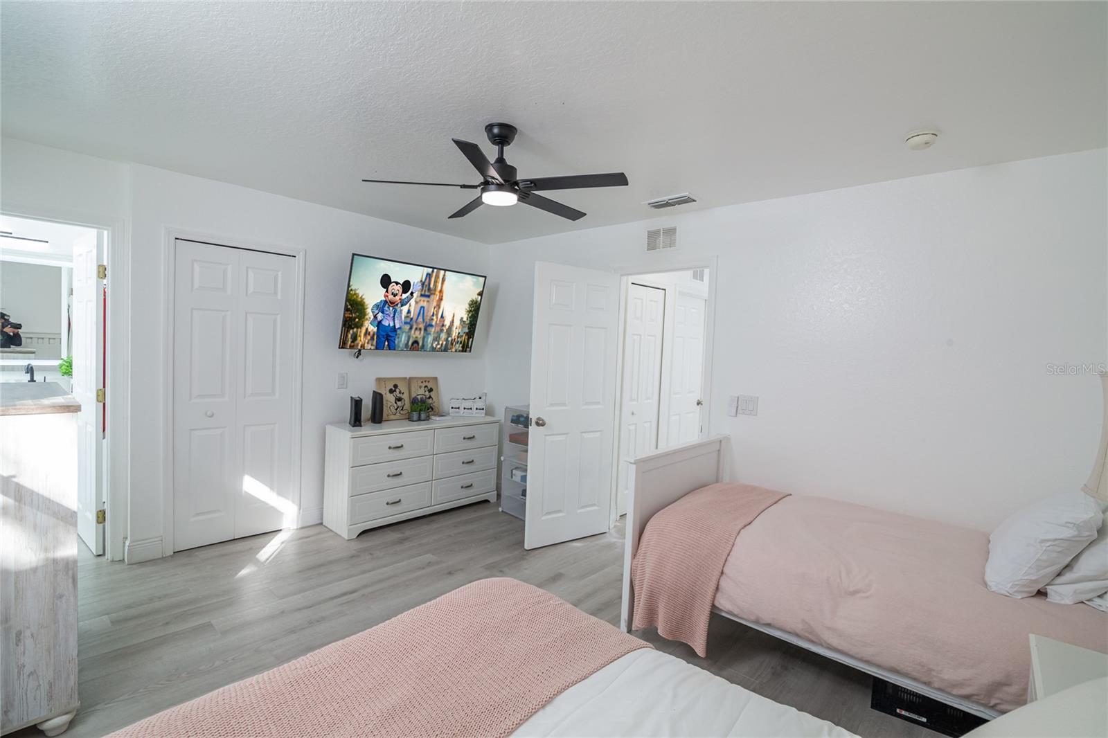 REGAL PALMS AT HIGHLAND RESERVE PH 04 - Residential