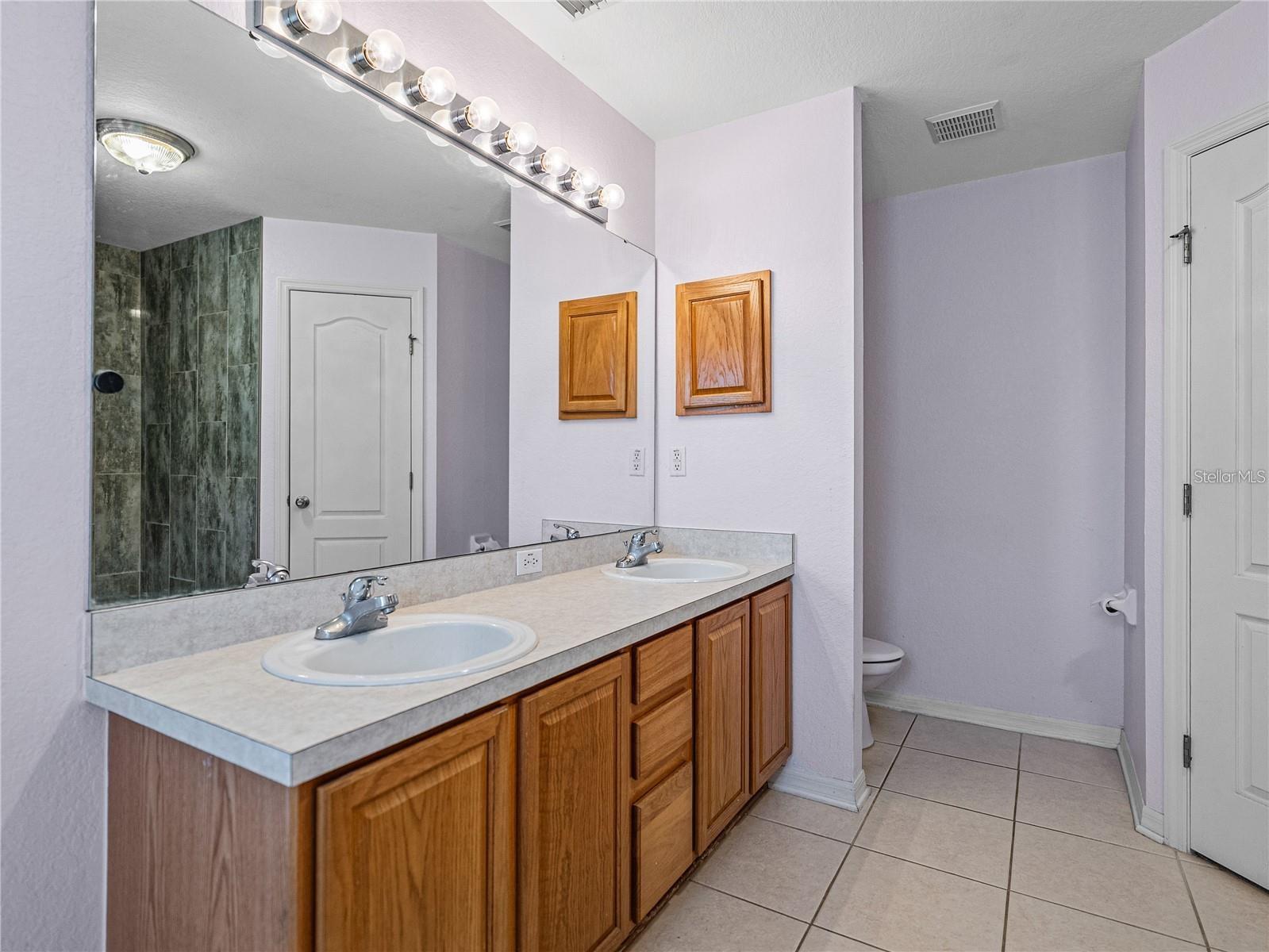 FORT SOCRUM VILLAGE - Residential Lease