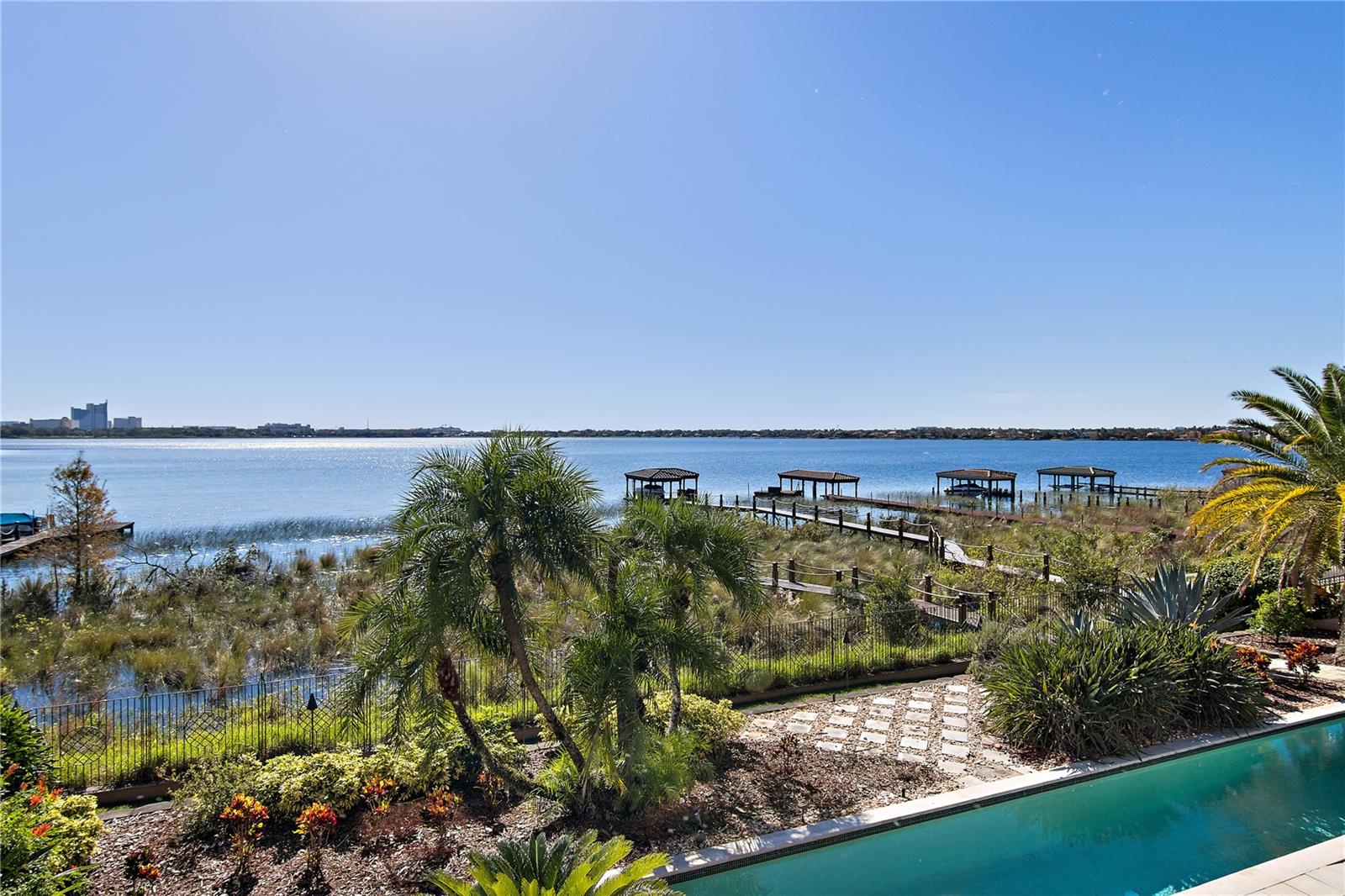 VIZCAYA PH 01 45/29 - Residential