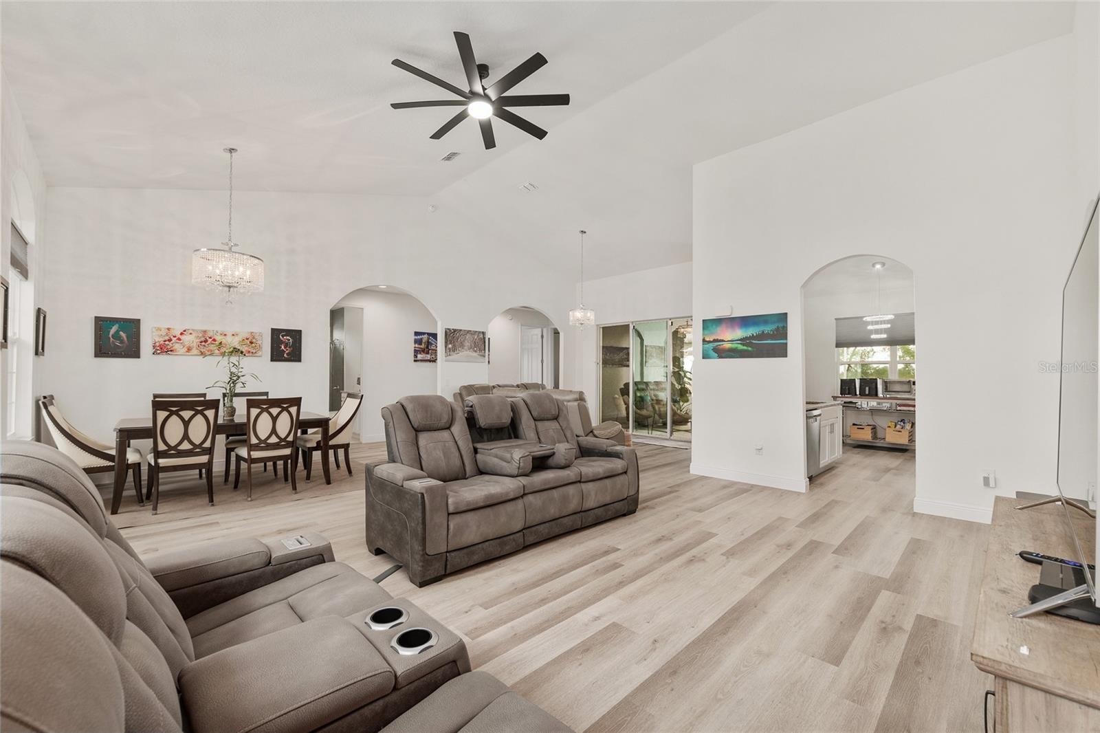 OCALA WATERWAY ESTATES - Residential