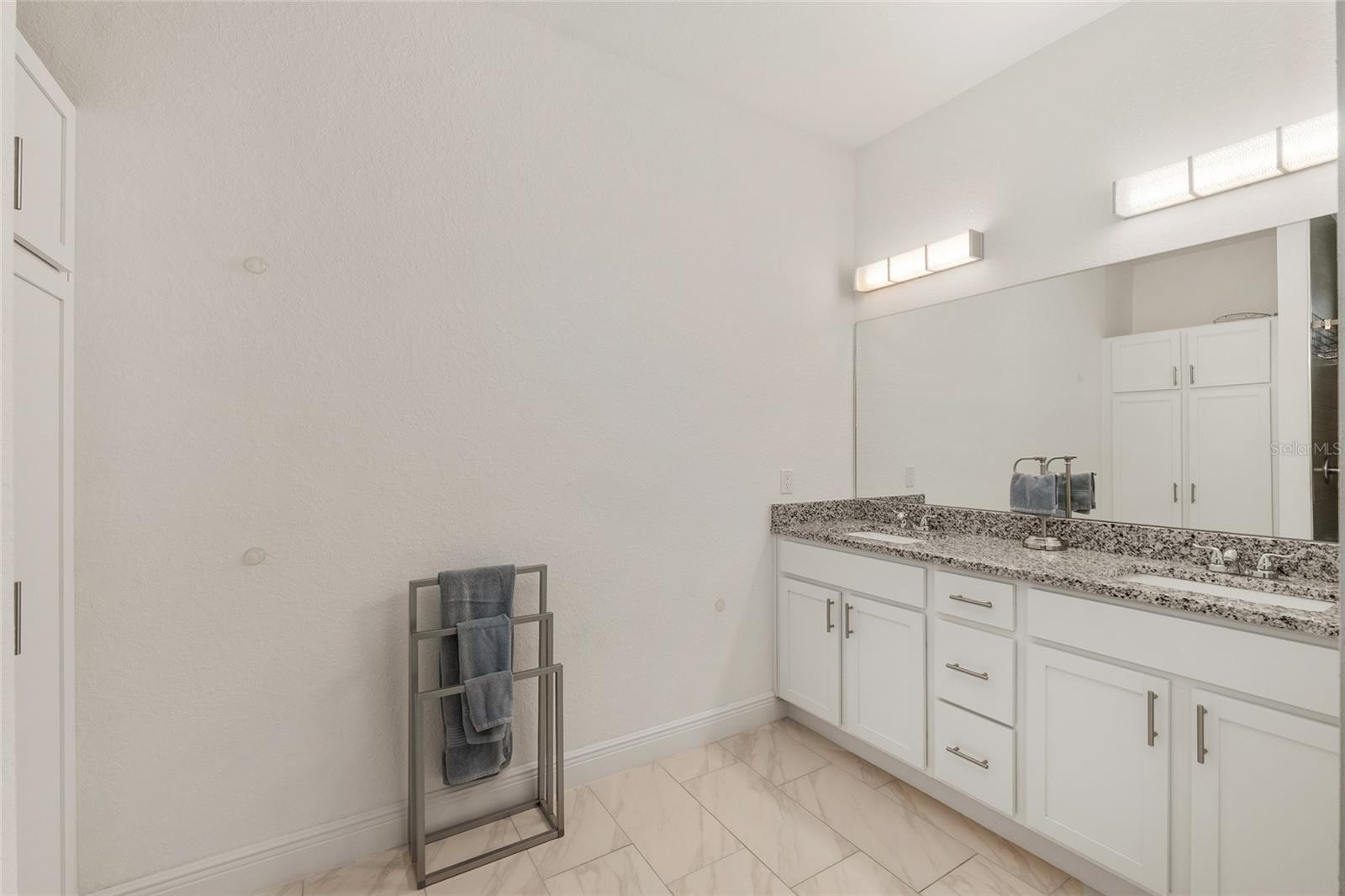 OCALA WATERWAY ESTATES - Residential