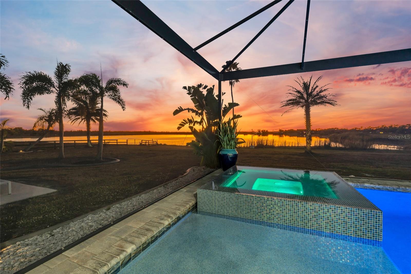 ACREAGE - Residential