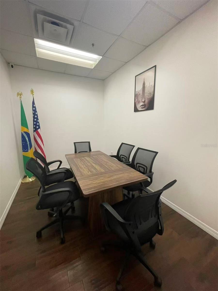 DREWTINA COMMERCE CENTER - Commercial Sale