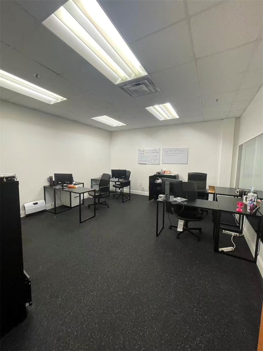 DREWTINA COMMERCE CENTER - Commercial Sale