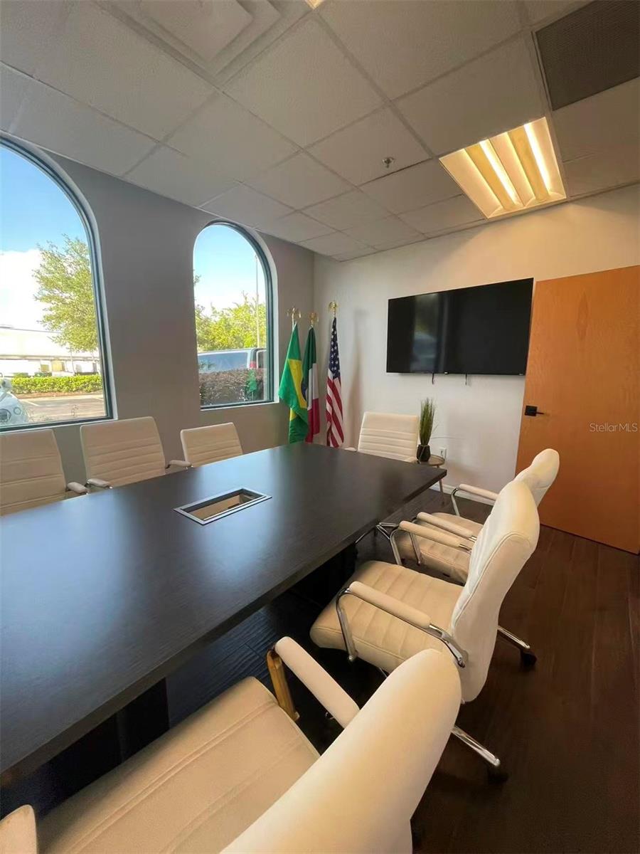 DREWTINA COMMERCE CENTER - Commercial Sale