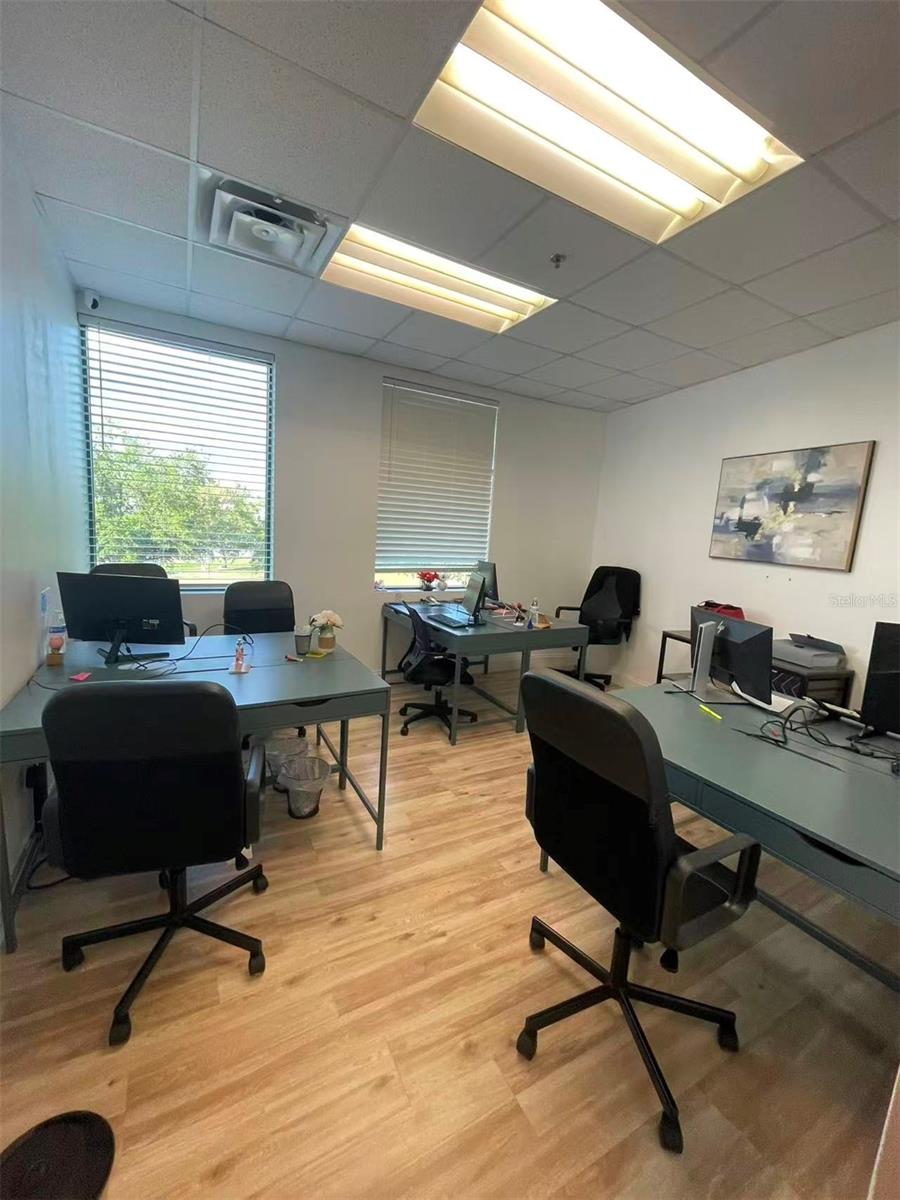 DREWTINA COMMERCE CENTER - Commercial Sale