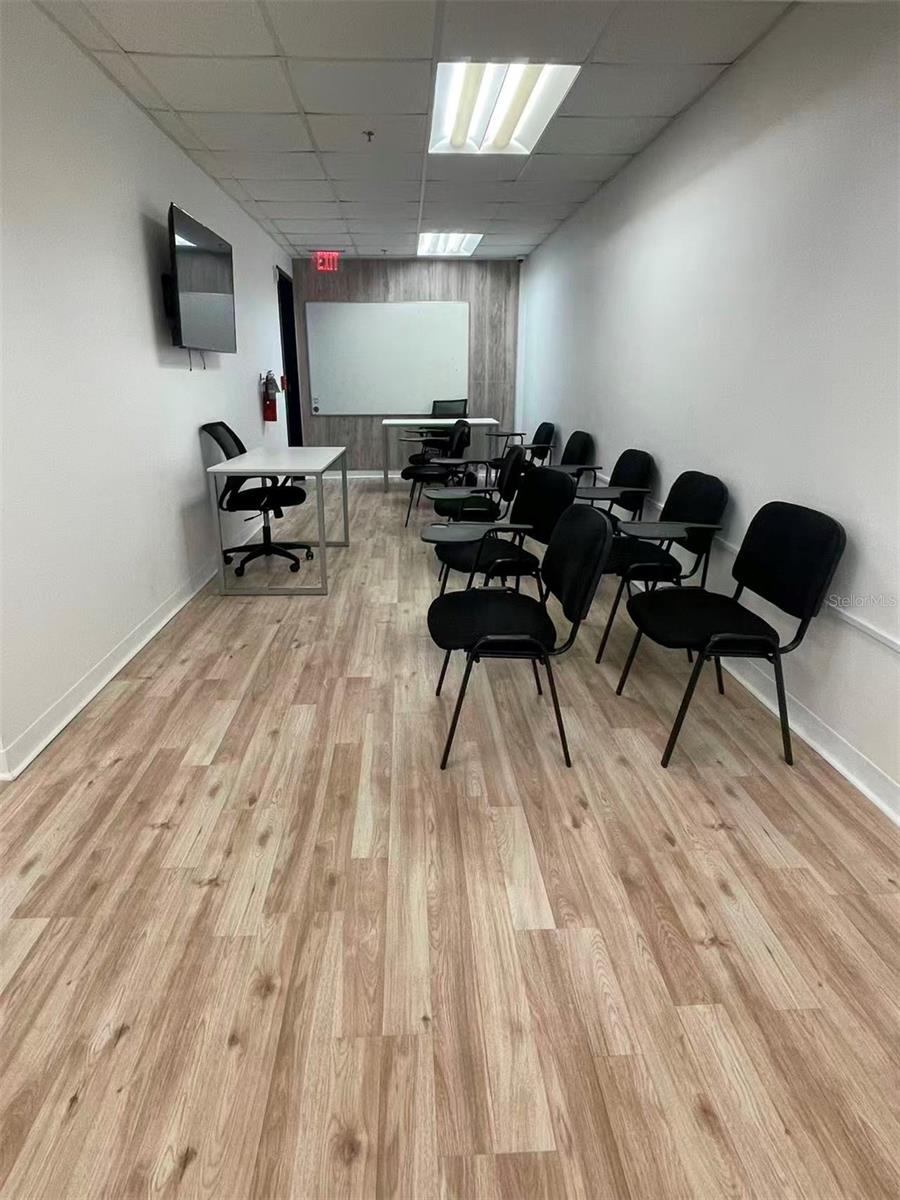 DREWTINA COMMERCE CENTER - Commercial Sale