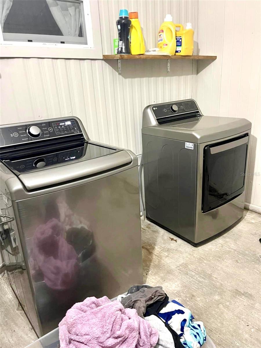 VILLA TERRACE UN #11 - Residential