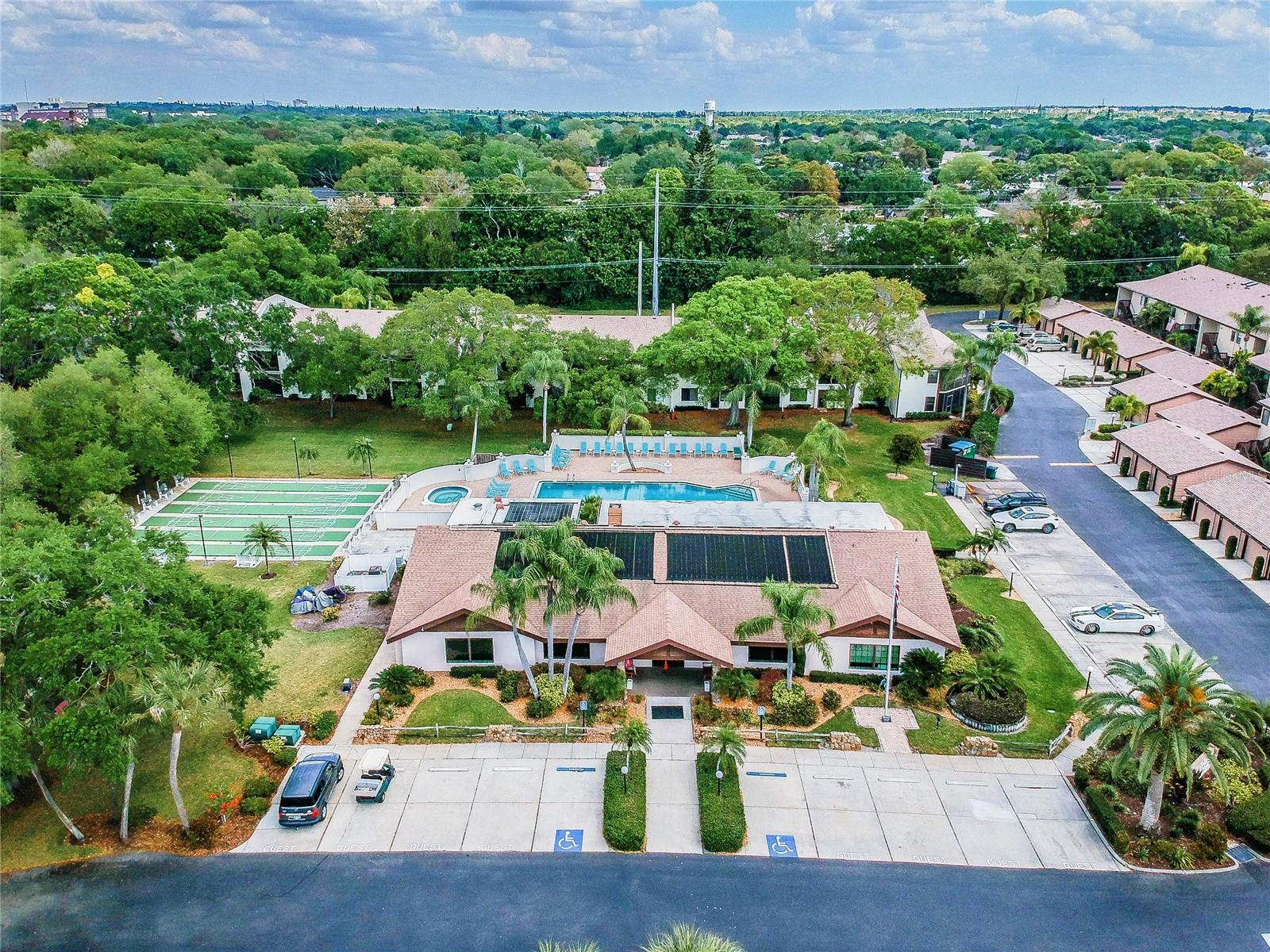 COUNTRY VILLAGE SEC 3 - Residential