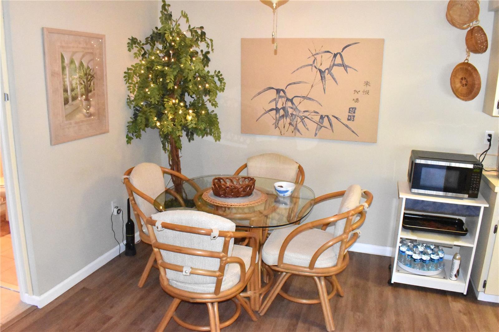 COUNTRY VILLAGE SEC 3 - Residential