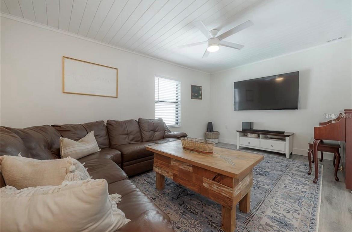 BENJAMINS 4TH ADD - Residential Lease