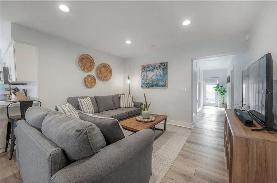 BENJAMINS 4TH ADD - Residential Lease