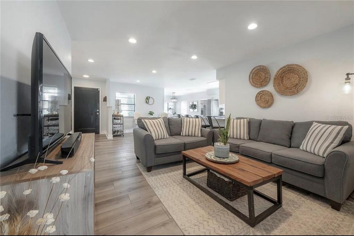 BENJAMINS 4TH ADD - Residential Lease