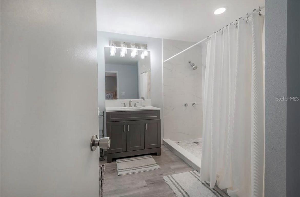 BENJAMINS 4TH ADD - Residential Lease
