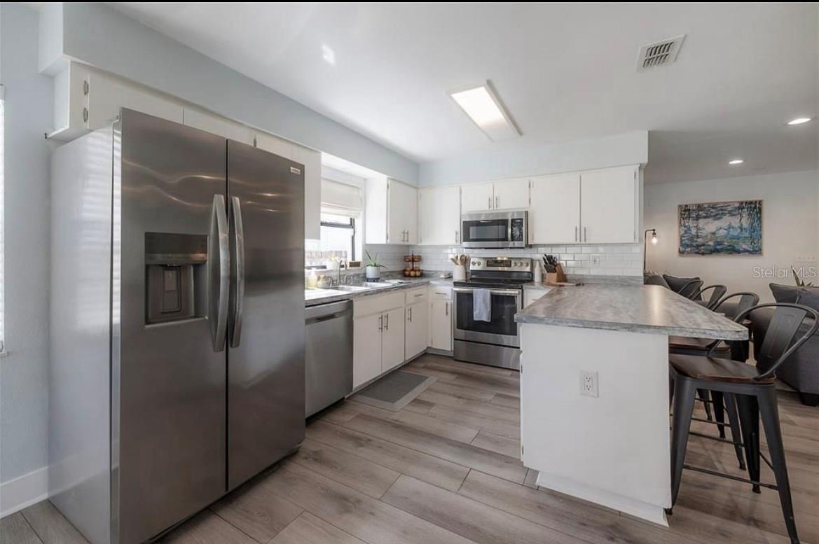 BENJAMINS 4TH ADD - Residential Lease