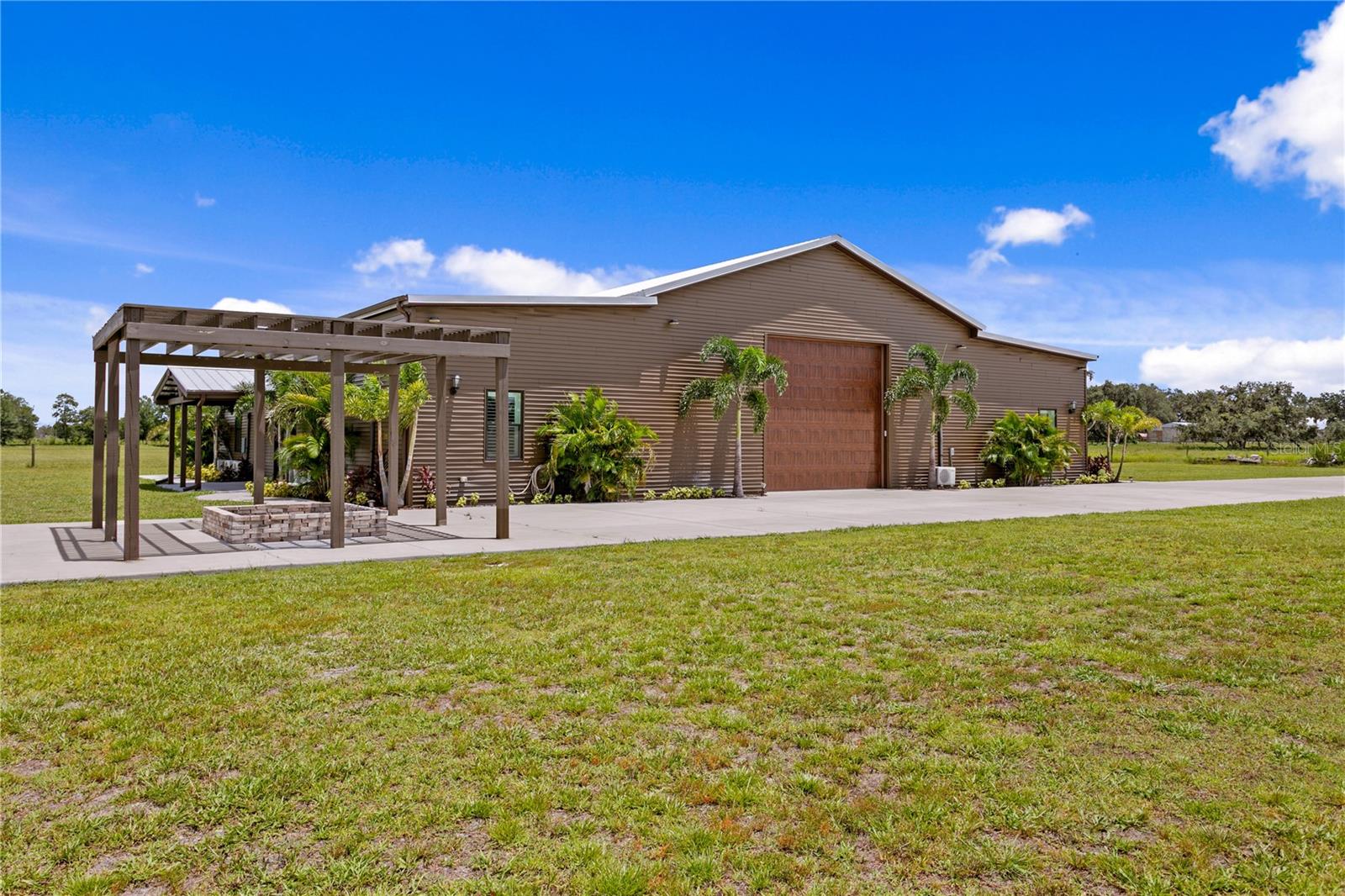 HARRELL ESTATES - Residential