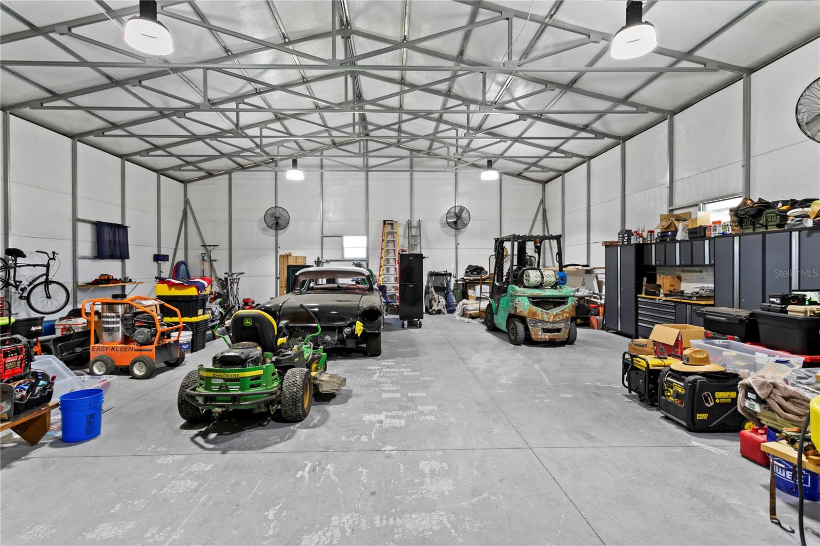 HARRELL ESTATES - Residential