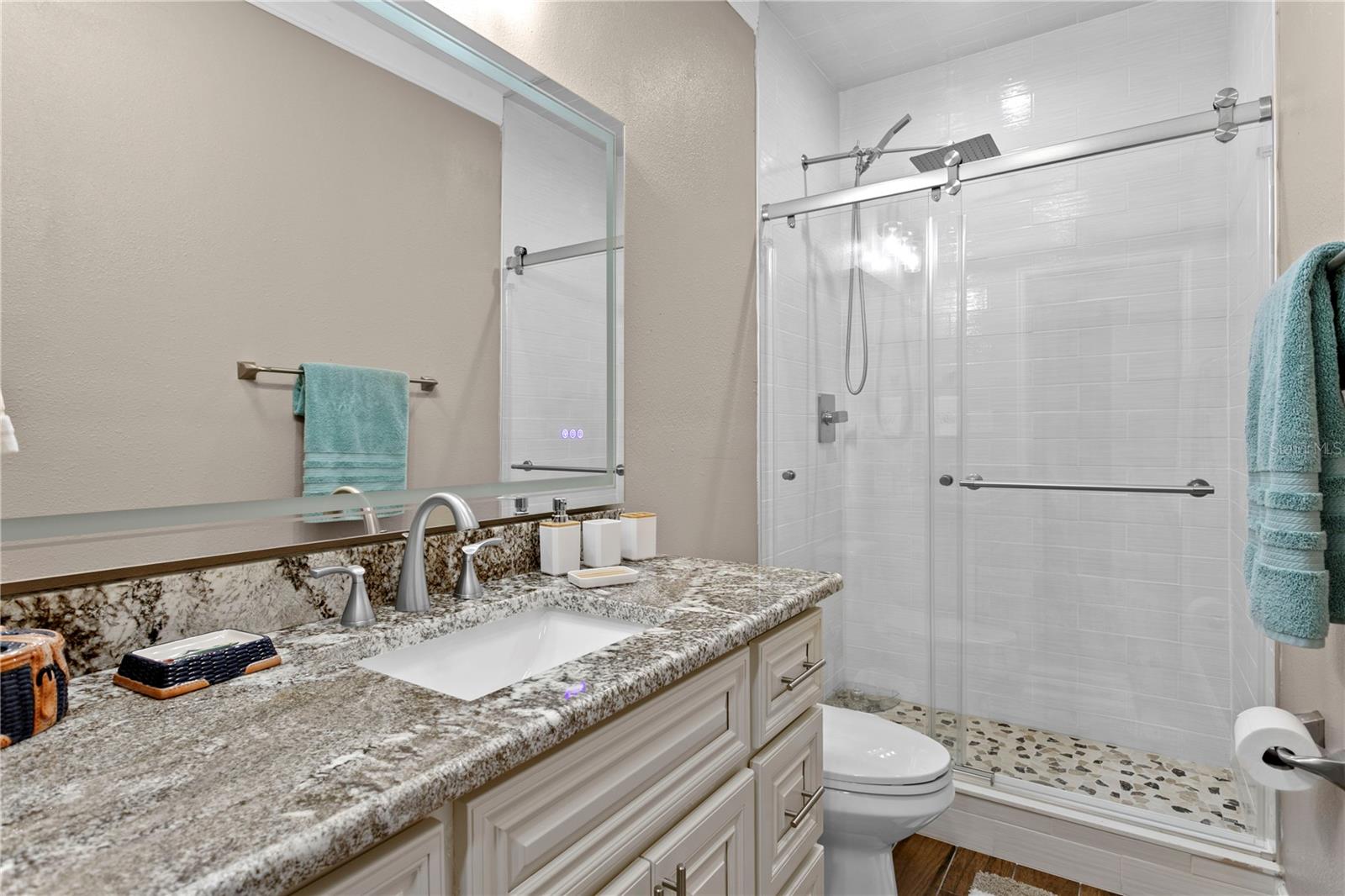 HARRELL ESTATES - Residential