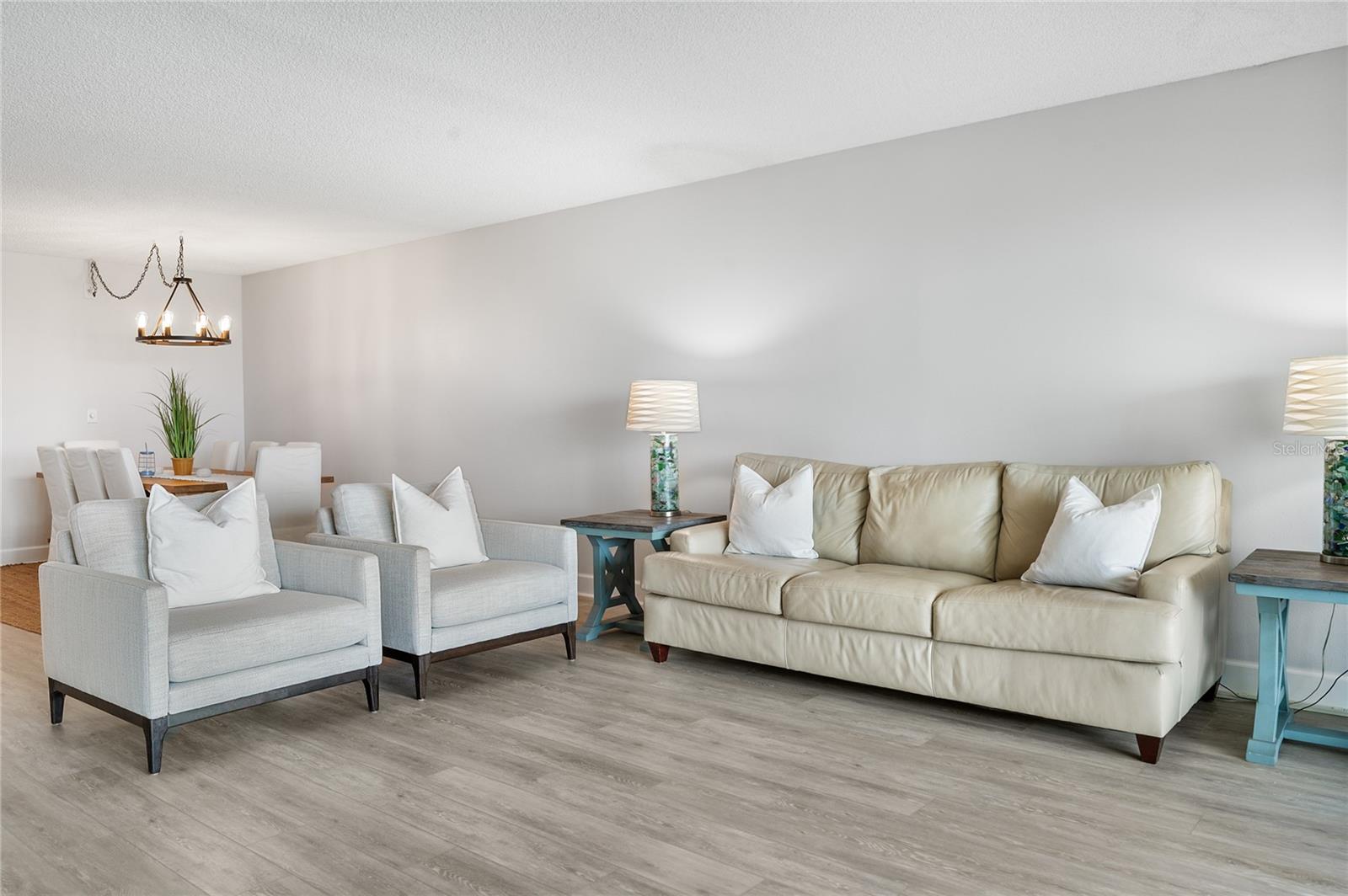 SUMMER SANDS - Residential