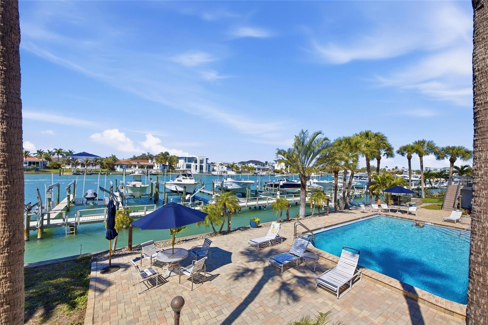 PINNACLE OF TIERRA VERDE - Residential