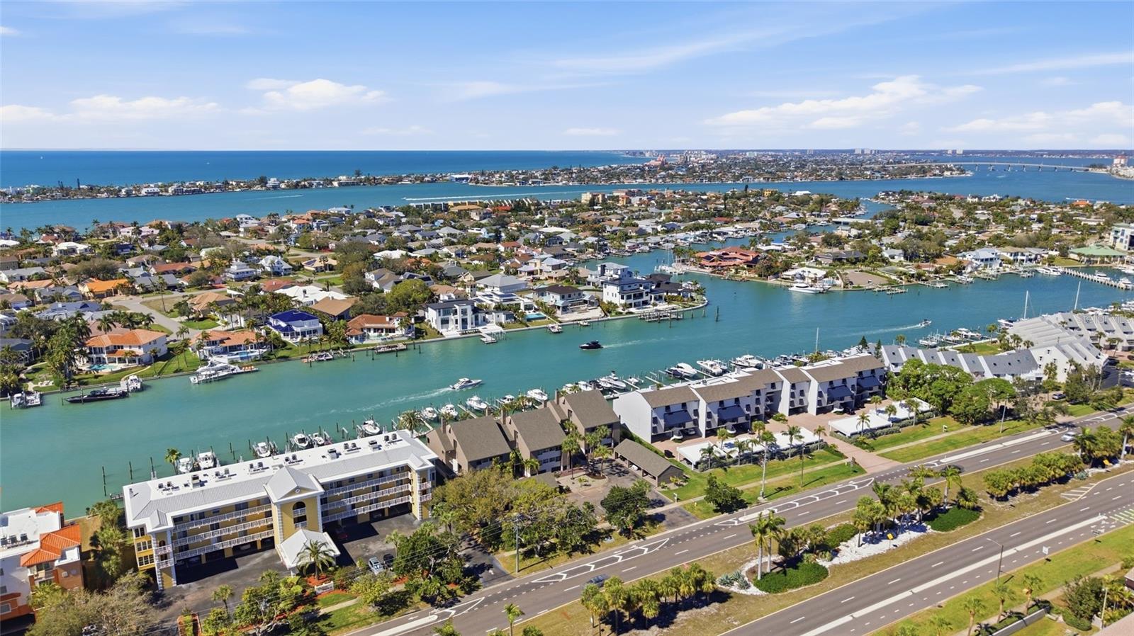 PINNACLE OF TIERRA VERDE - Residential