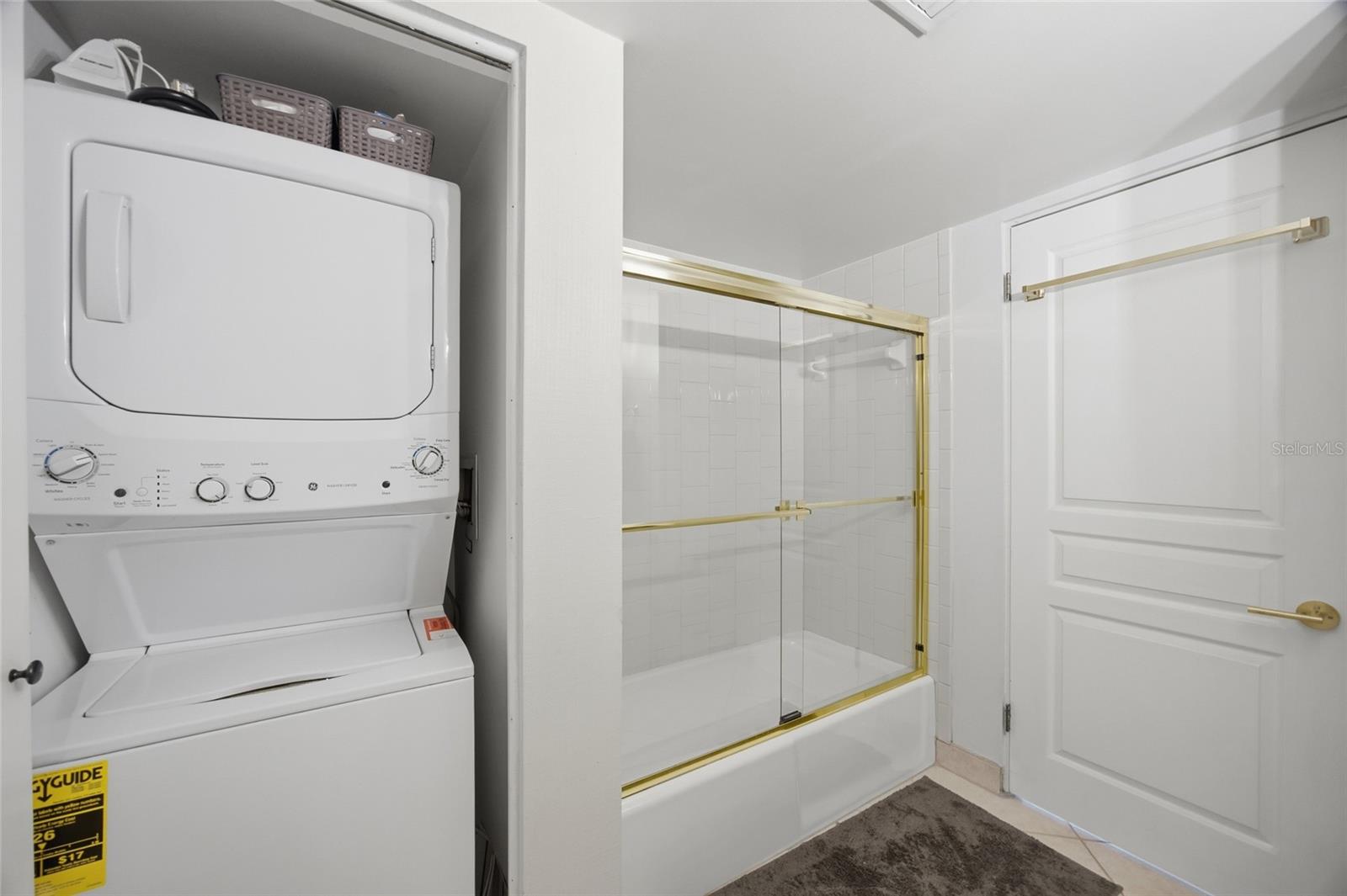 PINNACLE OF TIERRA VERDE - Residential