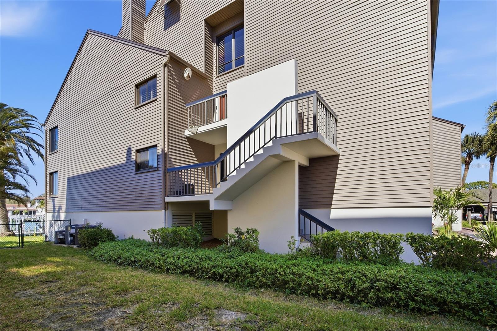 PINNACLE OF TIERRA VERDE - Residential