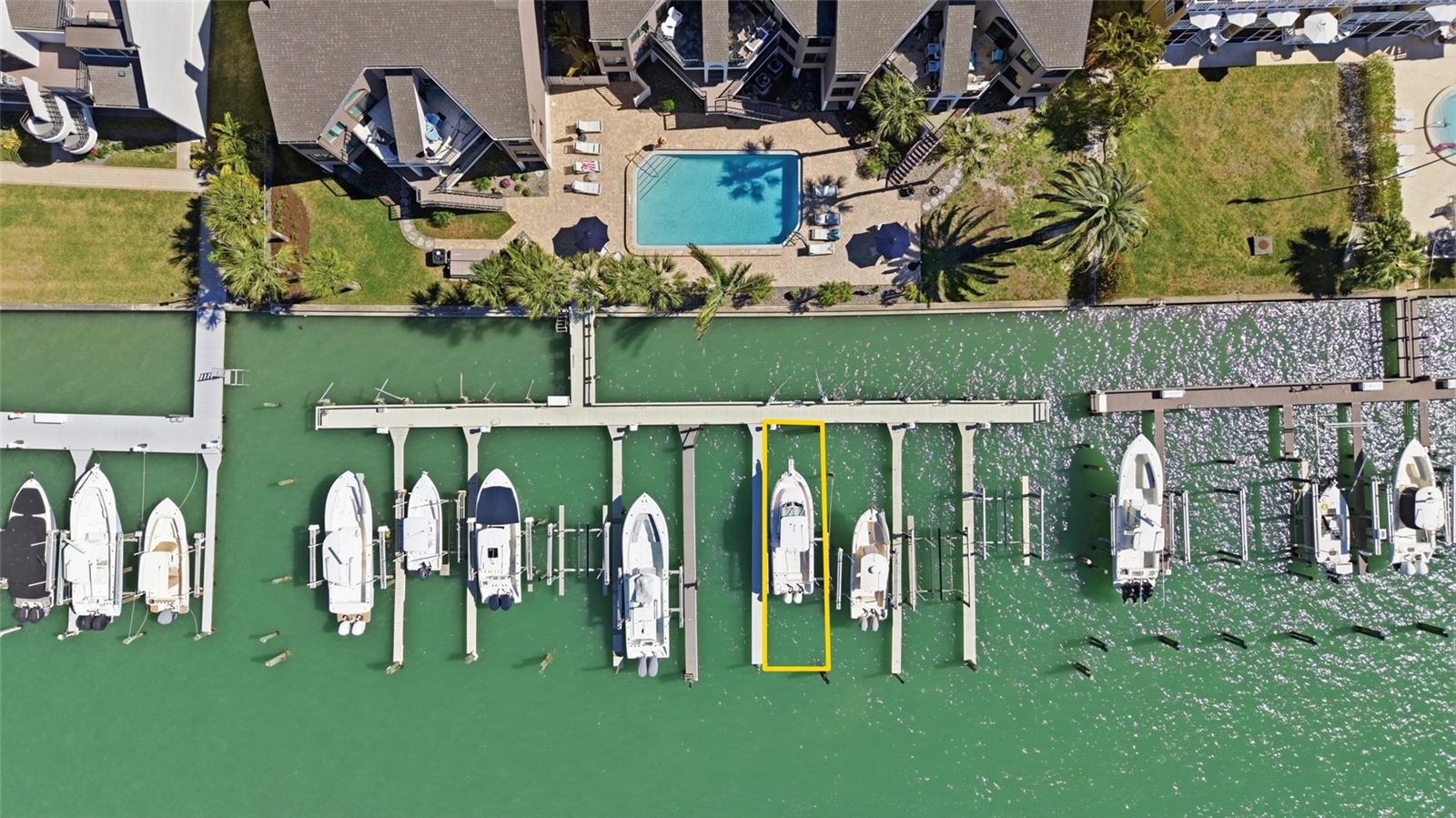 PINNACLE OF TIERRA VERDE - Residential