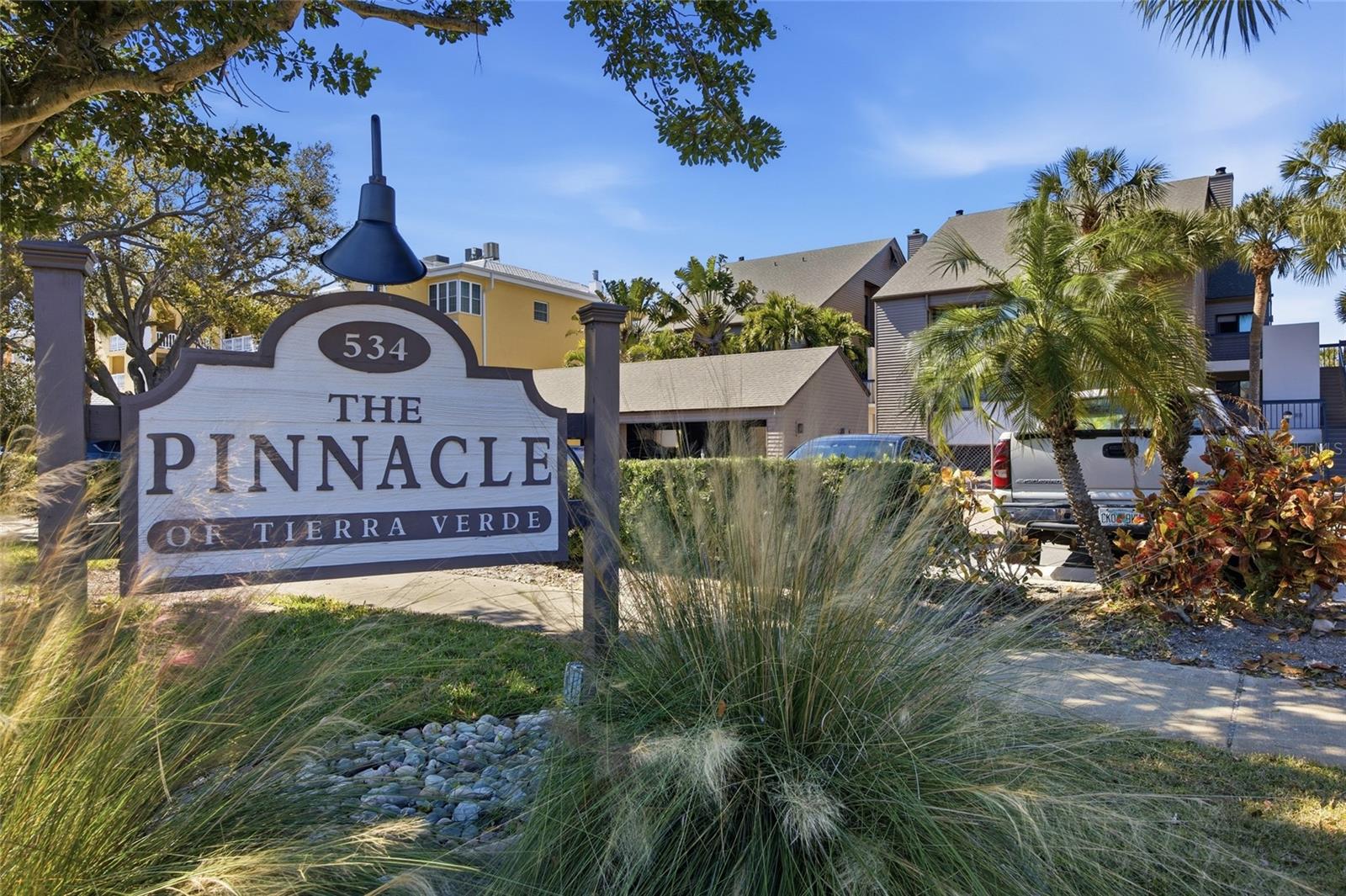 PINNACLE OF TIERRA VERDE - Residential