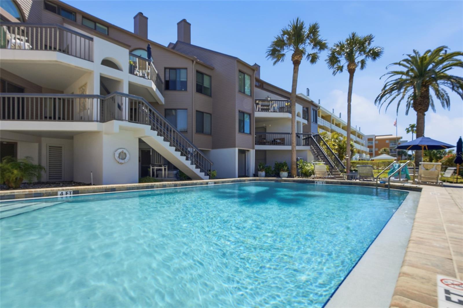 PINNACLE OF TIERRA VERDE - Residential