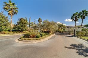 MONTEREY AT LAKE SEMINOLE CONDO - Residential