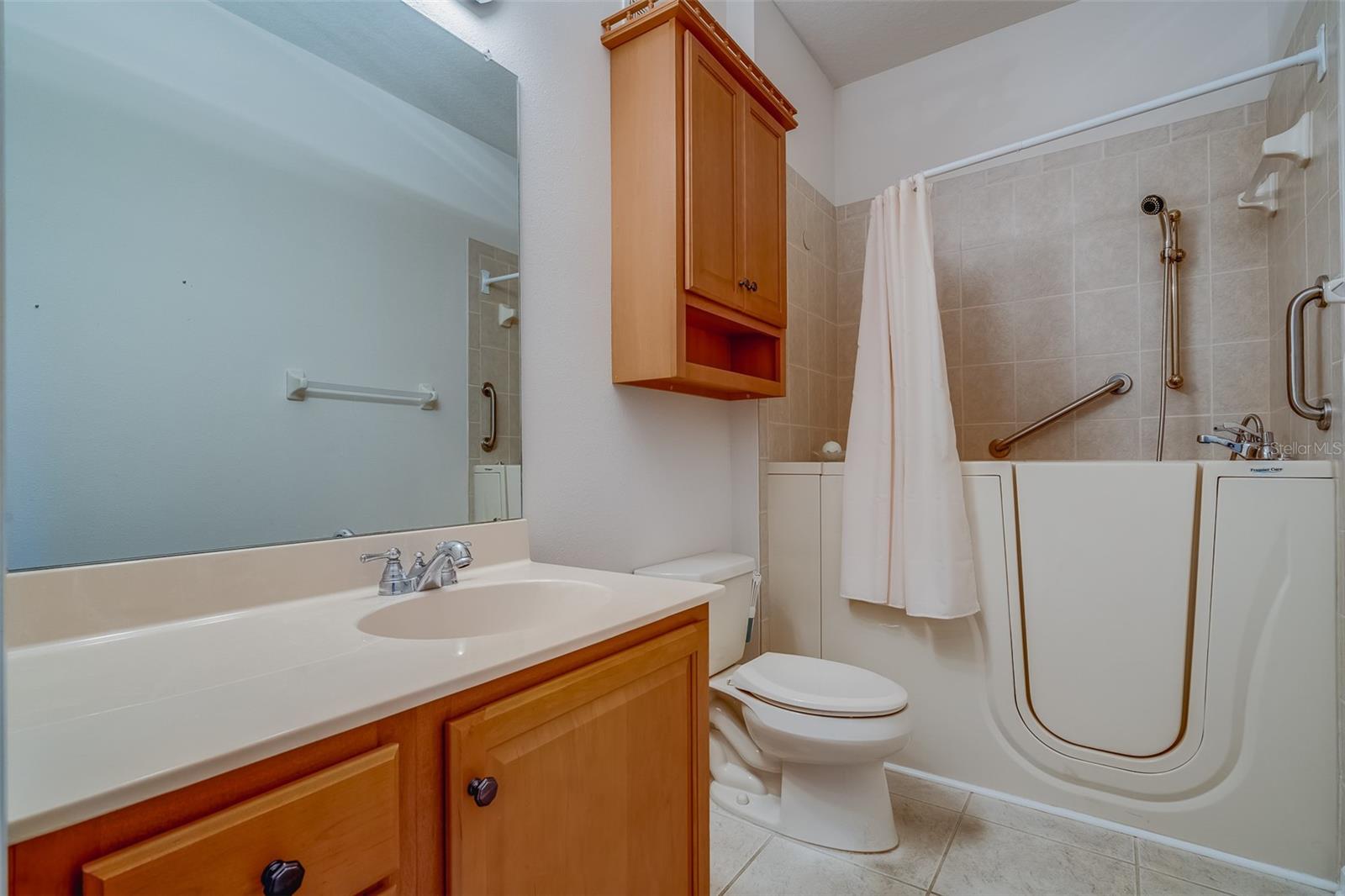 MONTEREY AT LAKE SEMINOLE CONDO - Residential