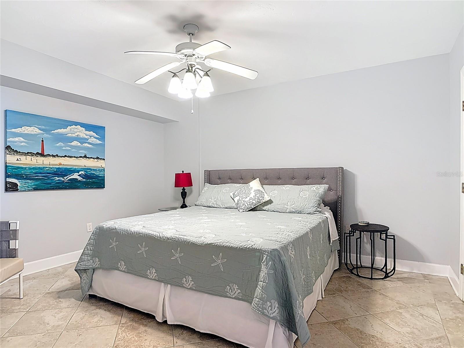 DIMUCCI TWIN TOWERS N & S - Residential