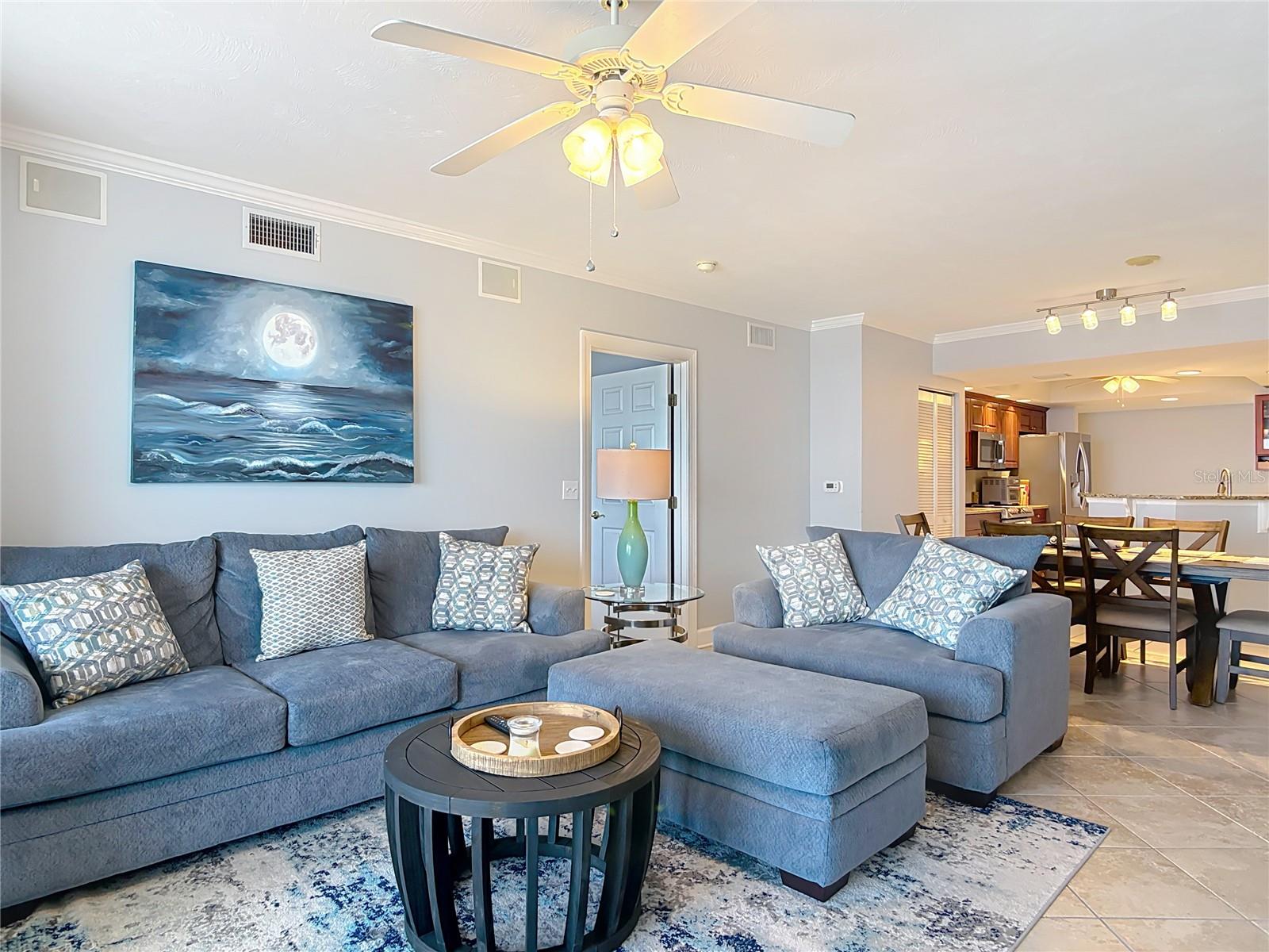 DIMUCCI TWIN TOWERS N & S - Residential