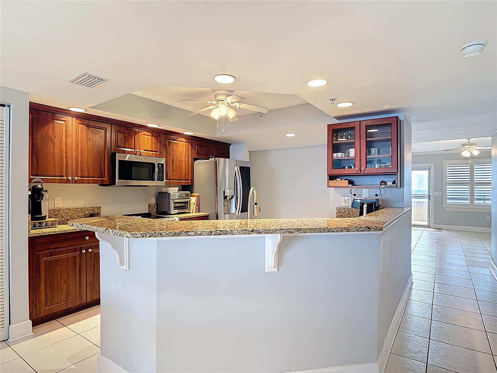 DIMUCCI TWIN TOWERS N & S - Residential