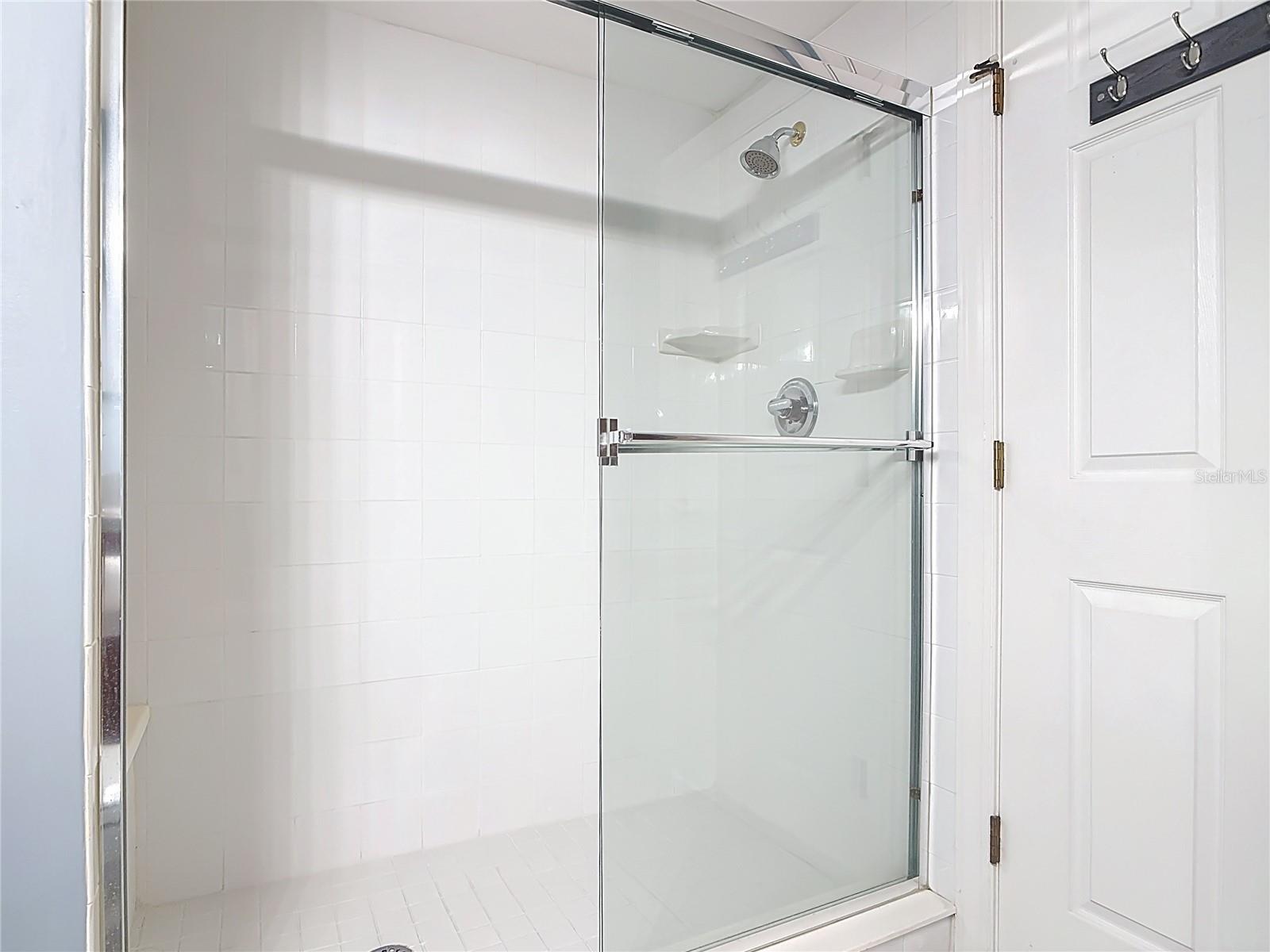 DIMUCCI TWIN TOWERS N & S - Residential