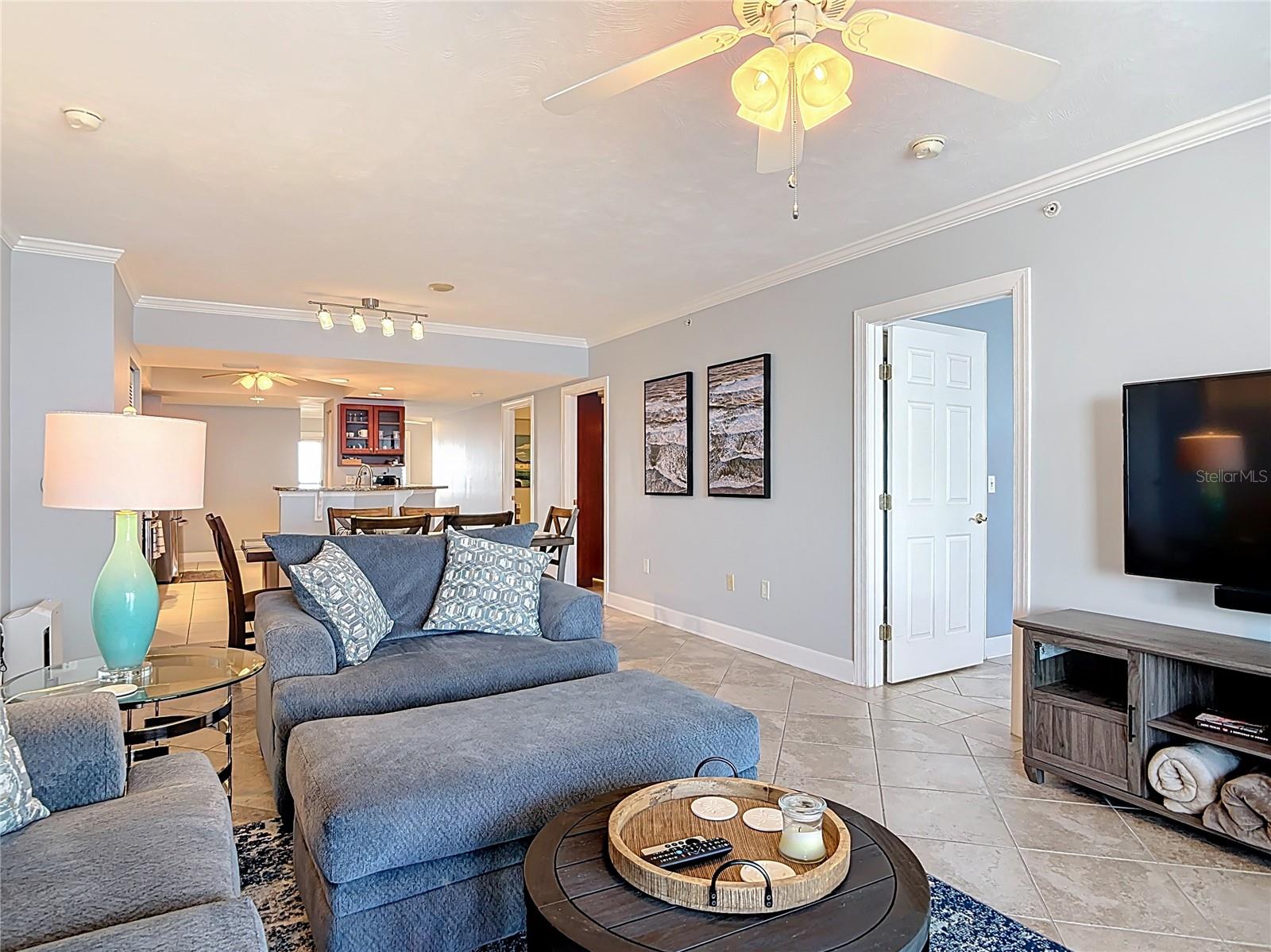 DIMUCCI TWIN TOWERS N & S - Residential