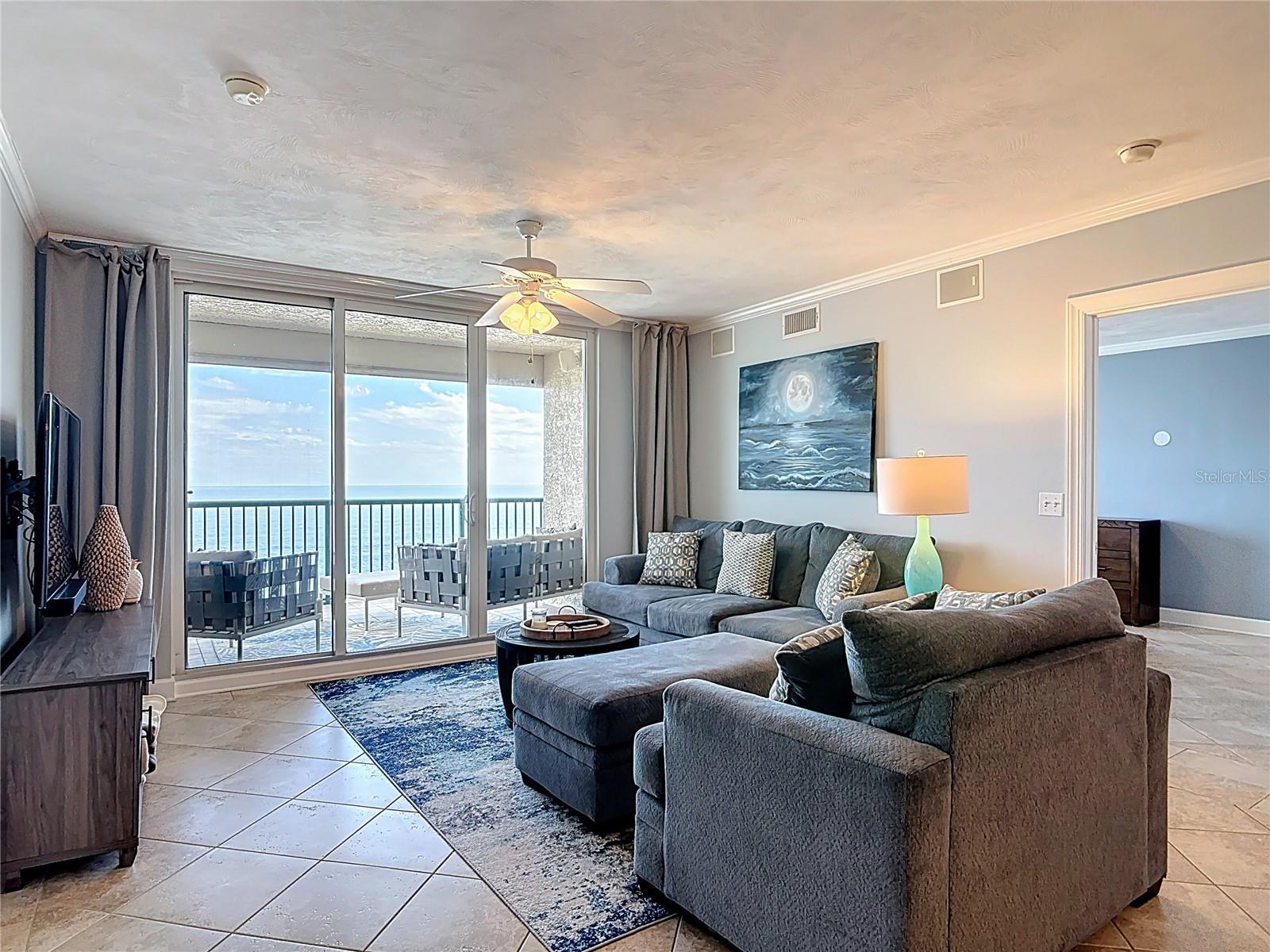 DIMUCCI TWIN TOWERS N & S - Residential