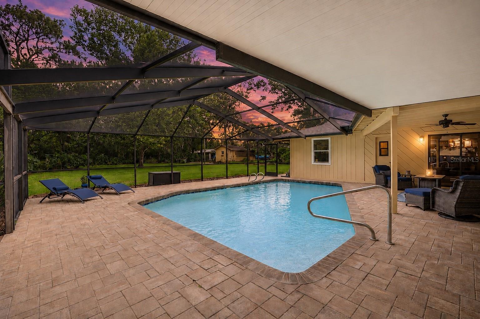 7809 PINEVIEW DRIVE