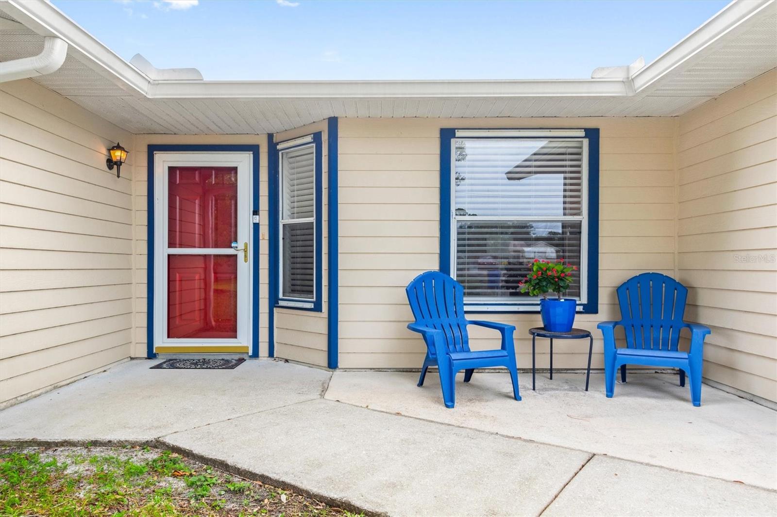 2910 YULE TREE DRIVE