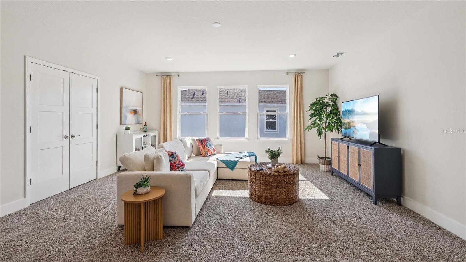 THE RIDGE AT HEATHBROOK - Residential