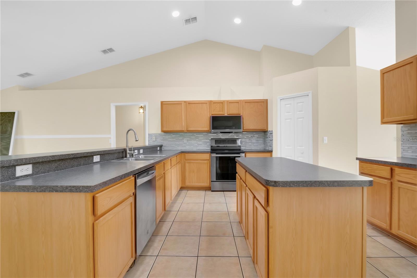 RESERVE AT DORAL WOODS - Residential